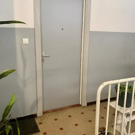 Joli Spacieux Apartment *